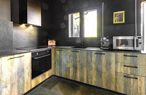 Olot Casa | Black House- Sorprendente casa estilo industrial