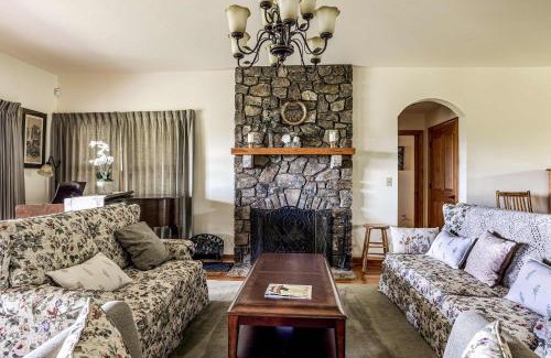 Black Mountain Casa | Black Mountain Overlook