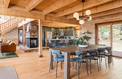 Laurel Ridge Casa | Black Mountain Retreat: Newly Renovated Luxury, Game Room, VIEWS, Hot Tub