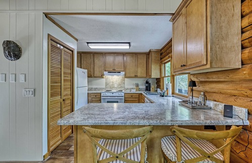 Highlands Hills Casa | Black Pines - Mountain Escape Minutes from Downtown Highlands