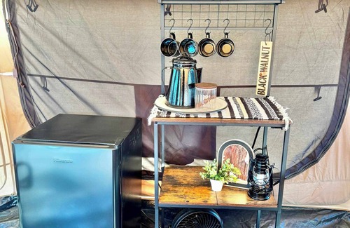 Tahlequah Casa | Black Walnut- Glamping Tent @ River Bluff Cabins