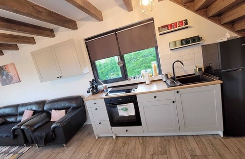 Marisel Cabina | Black wood Cabin near to ski resort with fantastic mountain view