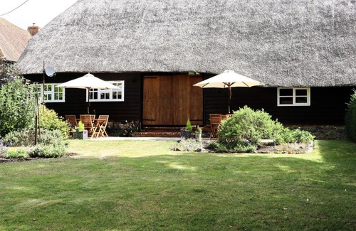Etchinghill Casa | Blackbird Cottage at Boyke Manor