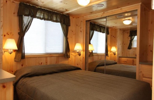 Milton Complejo | Blackhawk RV Campground Cabin 1