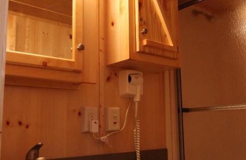 Milton Complejo | Blackhawk RV Campground Cabin 1
