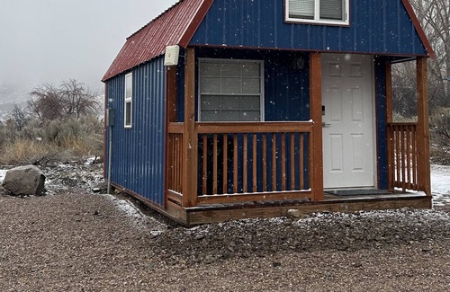 Pocatello Cabina | Blackrock Canyon Cabins “Blue” 15,000 acres to explore. ATV/UTV Trails, skiing