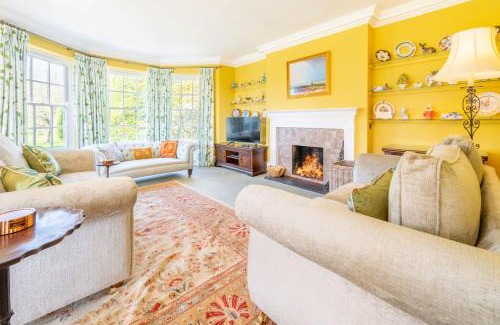 Irstead Casa | Blacksmiths Farmhouse