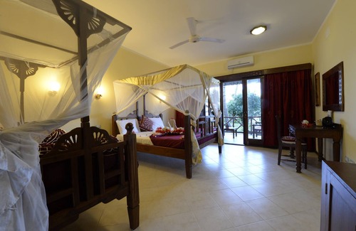 Uroa Hotel | Blackstone Beach Resort