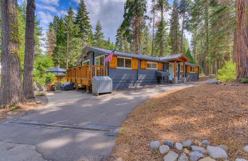 Tahoe City Casa | Blackwood Bungalow on the West Shore by Tahoe Getaways - 3 BR Pet Friendly & Walking Distance to the Lake