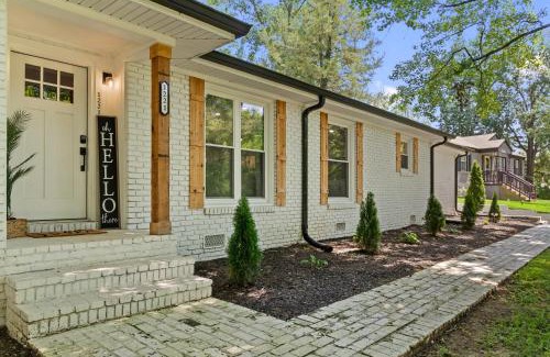 Clarksville Casa | Blackwood Ridge By Bertin - 1221 Beverly Hills Dr