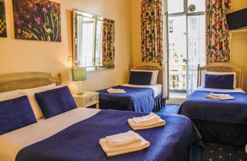 Pimlico Hotel | Blades Hotel