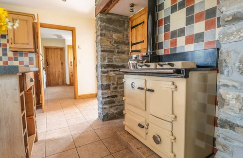 Builth Wells Cabaña | Blaen Henllan, POZOS DE CONSTRUCCIÓN