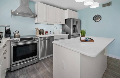 St. Louis Casa | Blair's Big Field House - Long Stays Welcome