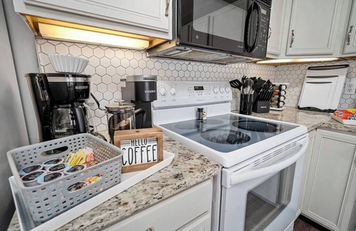 O'Fallon Casa | Blair's House in O'Fallon 3 Bed 1.5 Bath Game Room