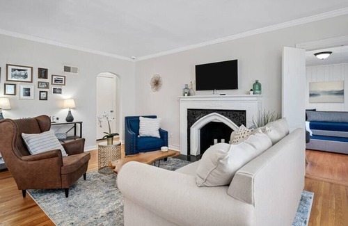 St. Louis Casa | Blair's Little Field House - Long Stays Welcome