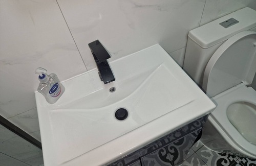 South Hornchurch Casa | Blake Rainham Homestay