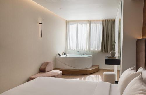 Monastiraki Apartamento | Blanco Athens Aparthotel