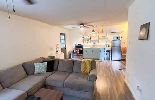 Nichols Apartamento | Blast From The Past- Retro BnB🕺🏽📼