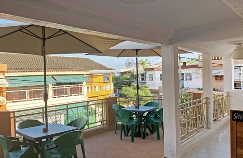 Koumassi Hotel | blawa