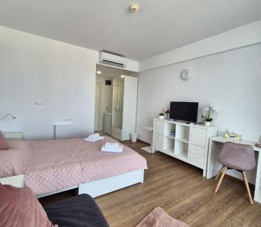 Neptun Casa | Blaxy Residence E402