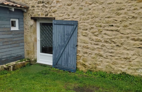Cartelegue Cabaña | Blayais self-catering cottage with swimming poolPets accepted