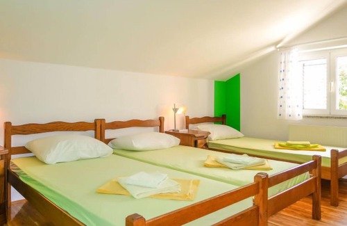 Marsici Apartamento | Apartamento Blekic (MLK305) en Krk/Malinska - 6 personas, 2 dormitorios