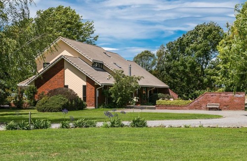Blenheim Casa | Blenheim's best kept secret, Luxury B&B lodge - Champagne Room