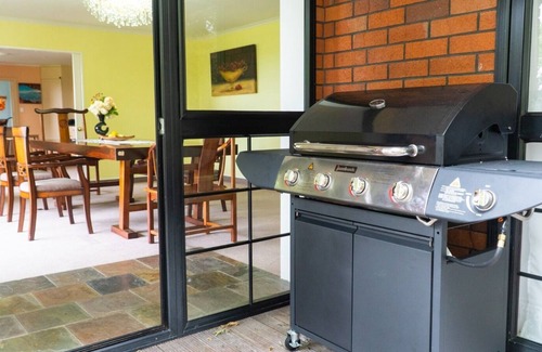 Blenheim Casa | Blenheim's best kept secret, Luxury B&B lodge - Champagne Room