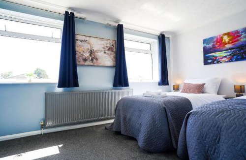 Yaxley Casa | Blenheim Way