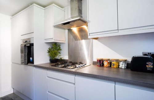 Yaxley Casa | Blenheim Way