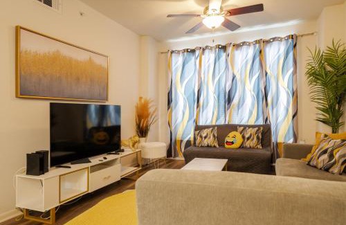 North Burnet Apartamento | Blessed HOME for blessed guests at the Domain Mall