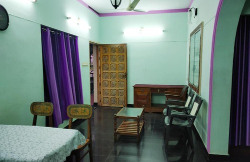 Neyyattinkara Casa | Cheerful 2-bd house near Trivandrum city