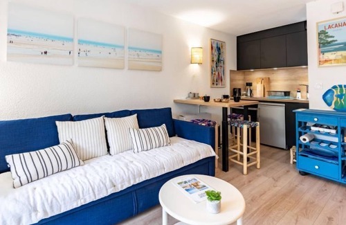 Lacanau-Ocean Apartamento | Bleu Marine by Interhome