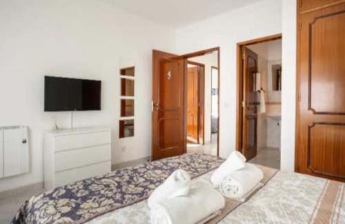 Gambelas Apartamento | BLife Allya private rooms