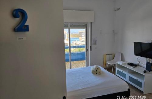 Praia de Faro Casa | Blife Ceriya private rooms at Faro beach