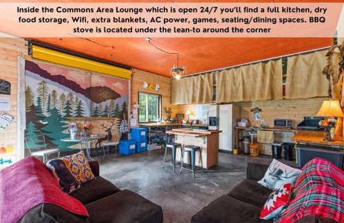Missoula Casa | Blind Cabin Off-Grid, Pet-friendly w Hot Tub