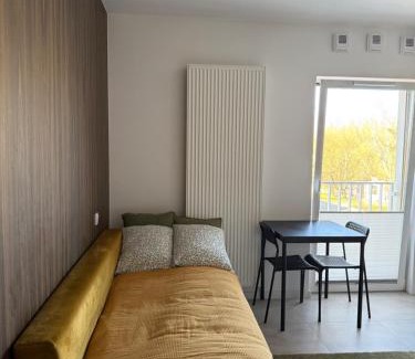 Praga Poludnie Apartamento | Bliska 17 Warsaw Studio