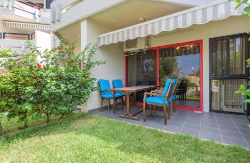 Batroun Apartamento | Bliss Aqua 10 - One BR Chalet at Aqualand Resort in Batroun