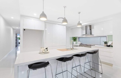 Surfers Paradise Villa | Bliss On Paradise Island