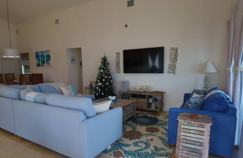 Alice Town Casa | Bliss On The Bay; Private Bayfront Home