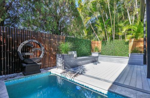 Surfers Paradise Villa | Bliss On The Island - Indulgence at it's best!