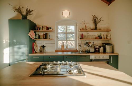 Gdinj Villa | Bliss Stone House in Hvar with private padel court