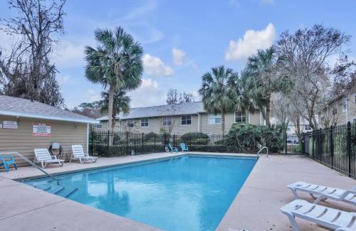 Gainesville Casa | Blissful Haven - Updated & Fully Equipped Condo