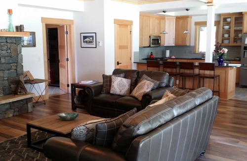 Dover Bay Cabina | Blissful Lakefront Living minutos de Dover Bay & Sandpoint