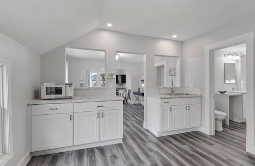 Two Rivers Apartamento | Blissful Luxury Duplex Upper - 2 1/2 Blocks to the Beach