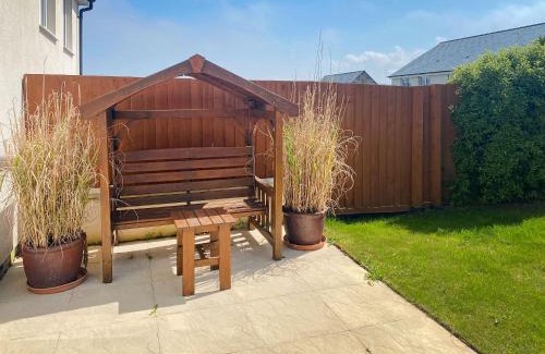 Perranporth Casa | Blissful Ocean Breeze