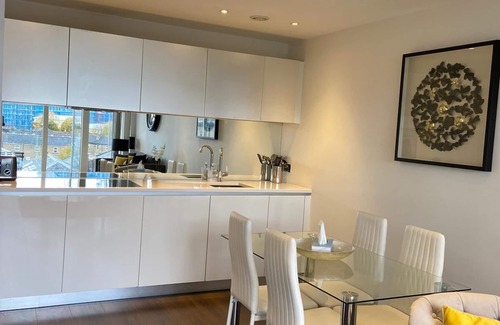 London Borough of Hounslow Apartamento | Blissful one bed Near the River