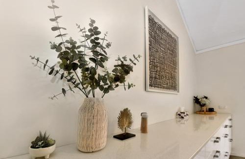 Silver Sands Casa | Blissful Silver Sands Retreat - Aldinga Beach - C21 SouthCoast Holidays