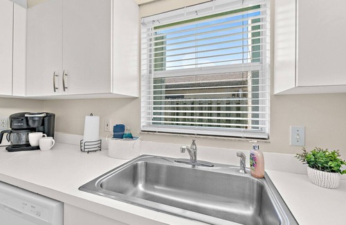Indialantic Casa | Blissful Townhome - HEATED POOL - Walk to the Beach - Dog Friendly