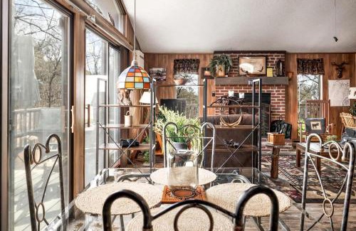 The Woods Casa | Blissful Zen Cabin Oasis near Cacapon River in West Virginia